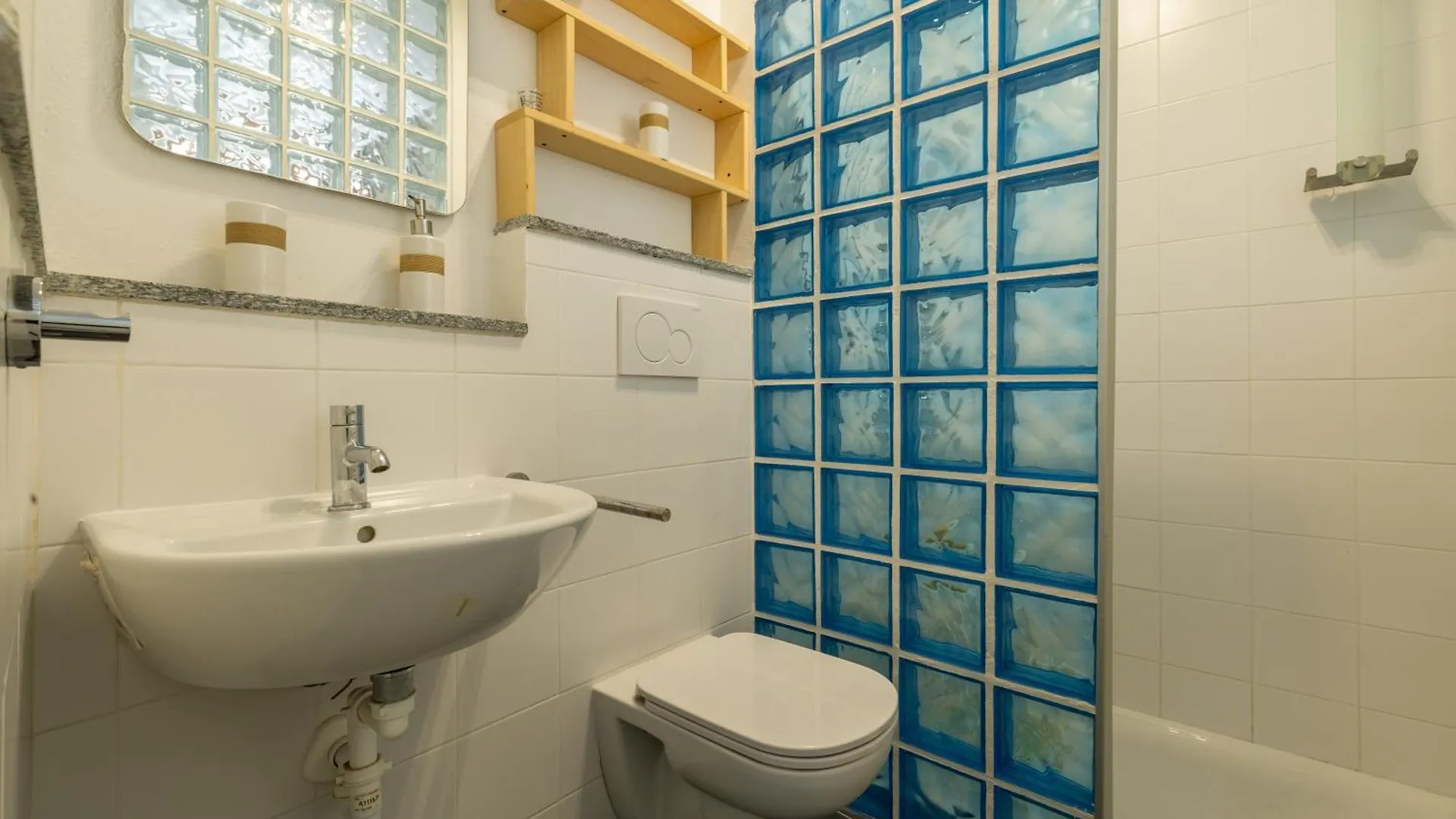 Apartment Katia - Menaggio 0*,  Italia